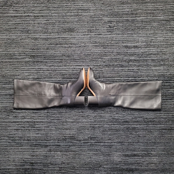 J. Crew Size 6 Black Sadie Knee High Stacked Block Heel Leather Boots - Picture 3 of 7